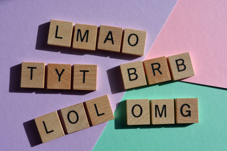 İngilizcedeki en yaygın internet ve sosyal medya kısaltmaları